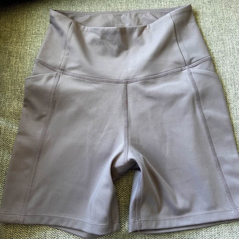 Girlfriend Collective Bike Shorts in Macaroon in XS